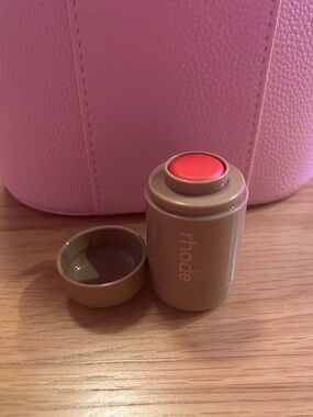 Rhode Pocket Blush Shade Candy Apple New